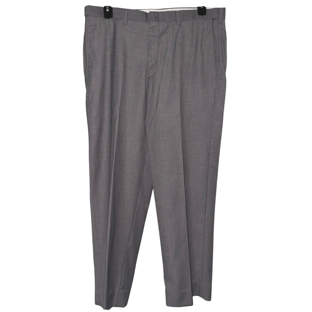 Haggar Dress Pants Men 38x32 Gray Flat Front Business Church Formal Slacks